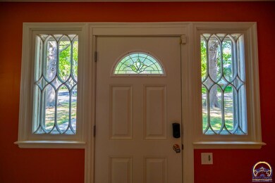 1603 SW Webster Ave, Topeka, KS 66604 - photo 4