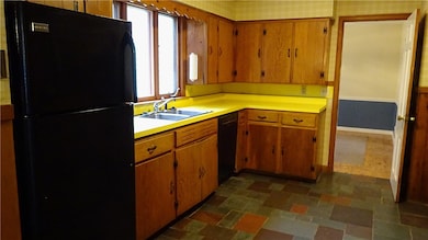 1346 Creek St, Webster, NY 14580 - photo 4