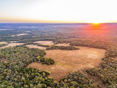 9119 E 12675, Dustin, OK 74839 - photo 2