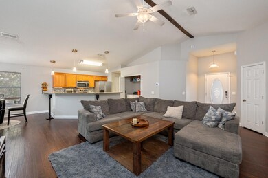 8-web-or-mls-1309 Jefferyscot Court-10