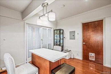 14906 Northern Blvd unit 504, Flushing, NY 11354 - photo 6