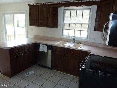 460 Quarry Rd, Bunker Hill, WV 25413 - photo 7