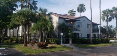 3421 Winkler Ave unit 413, Fort Myers, FL 33916 - photo 4