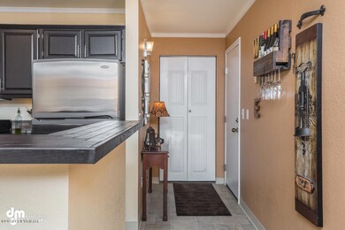 Entryway 7129-SMALL