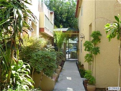 Very Nice and Clean Complex