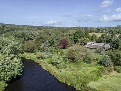 42 Looks Pond Way, Vineyard Haven, MA 02568 - photo 2