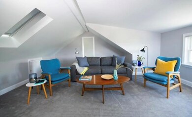 90 Wolcott Ave unit 1, Middletown, RI 02842 - photo 2