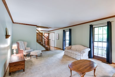 2193 University Dr, Naperville, IL 60565 - photo 5