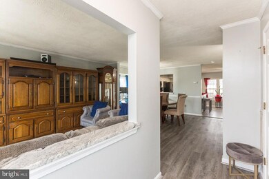 7081 Gresham Ct W, Frederick, MD 21703 - photo 2