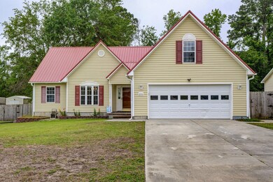 206 Red Berry Dr Richlands NC-large-001-