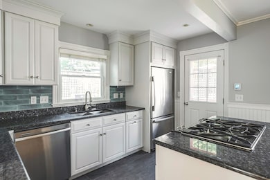 10 Mckinley Ave, Beverly, MA 01915 - photo 6