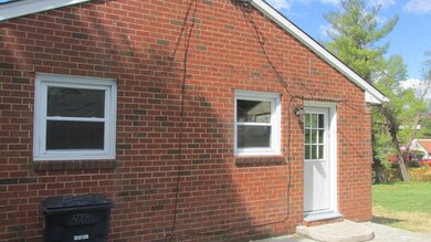 Upper side entrance