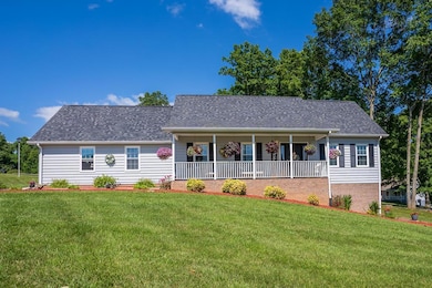 179 Commonwealth Rd, Galax, VA 24333 - photo 2