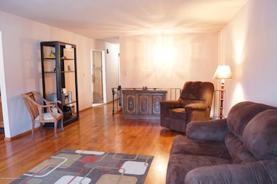 18 Kunath Ave, Staten Island, NY 10309 - photo 4