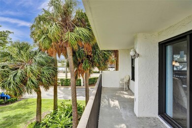 Summit Towers unit 220S, Hollywood, FL 33019 - photo 4