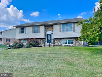 361 Cosell Dr, Chambersburg, PA 17201 - photo 2