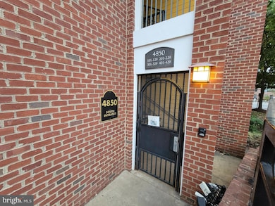 4850 Eisenhower Ave unit 418, Alexandria, VA 22304 - photo 2