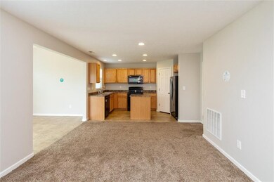 3190 Hurst St, Whiteland, IN 46184 - photo 4