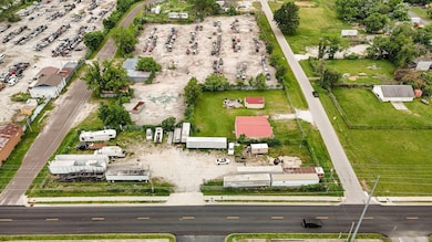 2320 W Division St-4