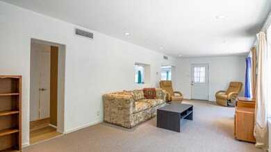 159 Caravan St, Palm Springs, CA 92264 - photo 4