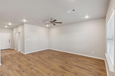 712 Taliaferro Trail, Springtown, TX 76082 - photo 5