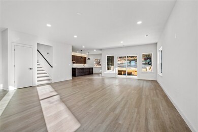 589 S Blair Ave, Fayetteville, AR 72701 - photo 3