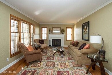 2722 47th St, Des Moines, IA 50310 - photo 3