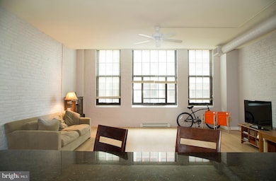 2429 Locust St unit 411, Philadelphia, PA 19103 - photo 5