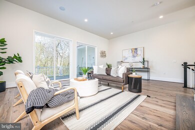 3733 Glenmoor Reserve Ln, Chevy Chase, MD 20815 - photo 3