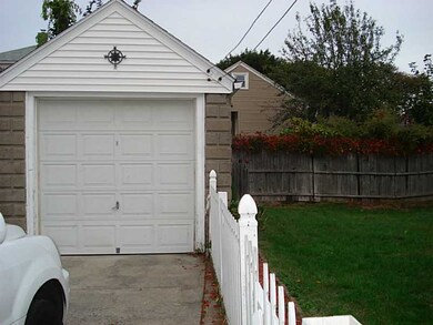 741 Academy Ave, Providence, RI 02908 - photo 3