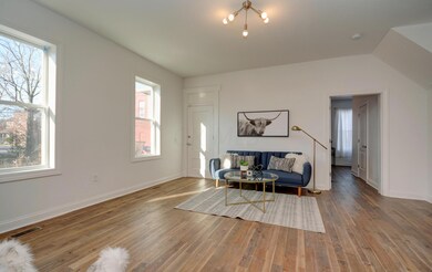 Living Room (4)