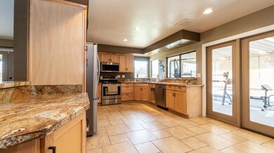 2247 E. Kathleen Rd-11