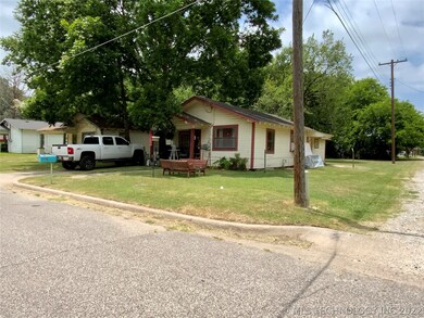1211 B St NE, Ardmore, OK 73401 - photo 2