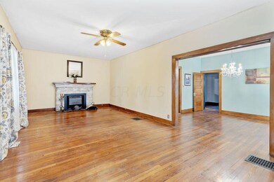 1-LivingRoom