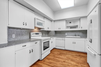 The Greenway unit 9O, Houston, TX 77046 - photo 6