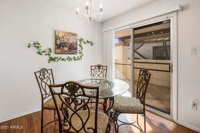 Eat in Kitchen