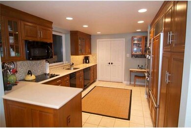 914 Weldon Ln, Bryn Mawr, PA 19010 - photo 5