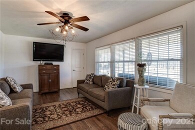 490 Old Newfound Rd, Leicester, NC 28748 - photo 5