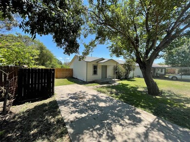 810 Clyde St, Fort Worth, TX 76108 - photo 2