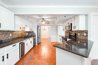 10307 Briar Forest Dr unit 34, Houston, TX 77042 - photo 6