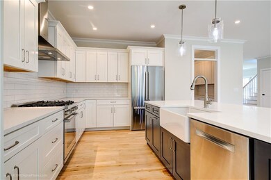 81 Allston Ave, Middletown, RI 02842 - photo 6