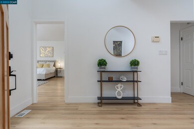 6899 Bristol Dr, Berkeley, CA 94705 - photo 3