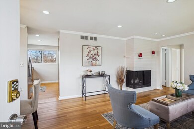 10207 Duvawn Place, Silver Spring, MD 20902 - photo 3