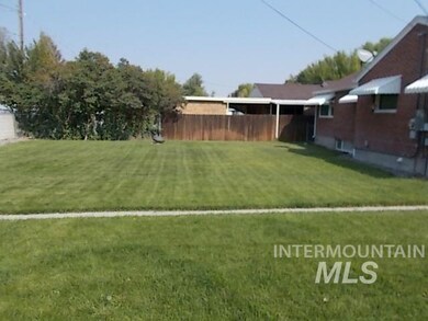 1910 Oakley Ave, Burley, ID 83318 - photo 4