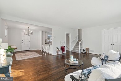 2027 Rollingwood Rd, Catonsville, MD 21228 - photo 6