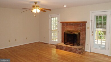 10424 Heather Greens Cir, Spotsylvania, VA 22553 - photo 7