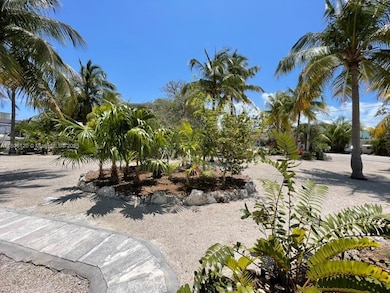 Lot 25-24 140 Gardenia St, Islamorada, FL 33070 - photo 2