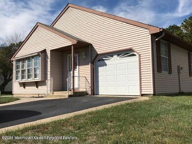 77 Birchwood Dr unit 50, Whiting, NJ 08759 - photo 3