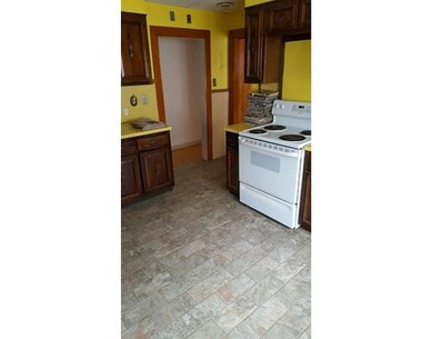 58 Stanley Ave, Medford, MA 02155 - photo 3