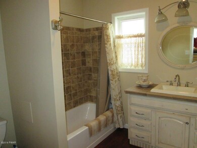 828 Church St, Hawley, PA 18428 - photo 5